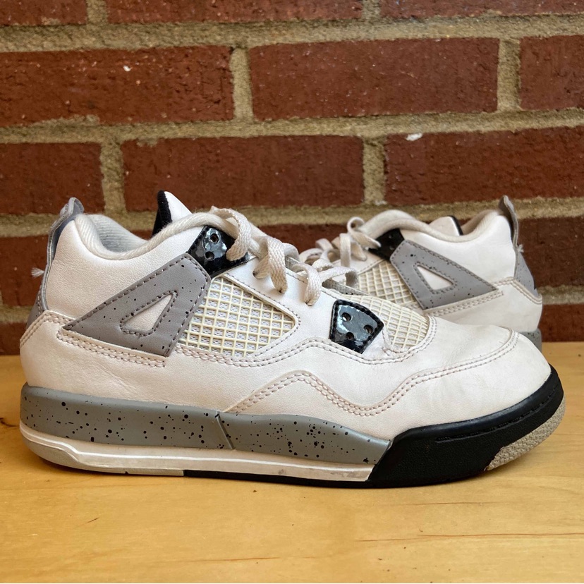 Jordan 4 White Cement